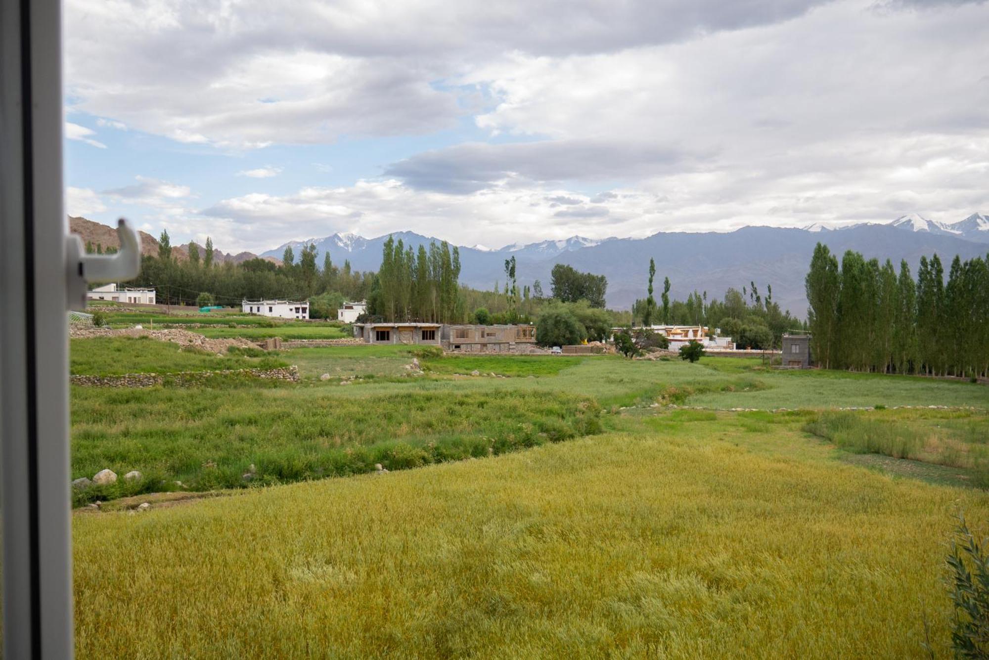 Angkasa Ladakh Resort Leh Zewnętrze zdjęcie
